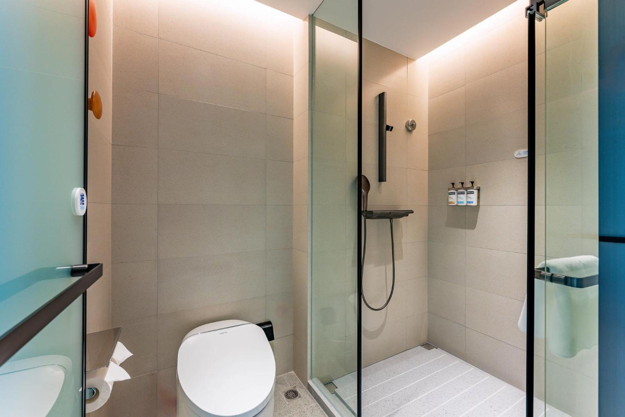 Holiday Inn Express Shanghai Jing'An Temple By Ihg Buitenkant foto