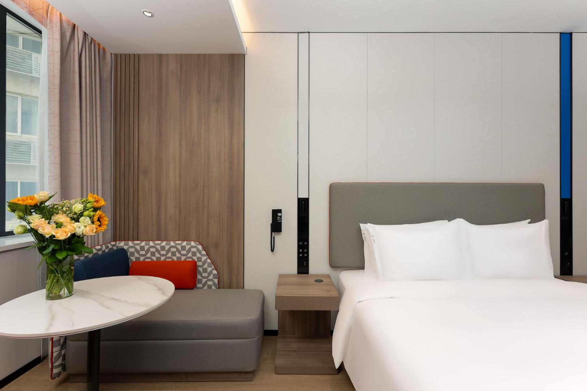 Holiday Inn Express Shanghai Jing'An Temple By Ihg Buitenkant foto