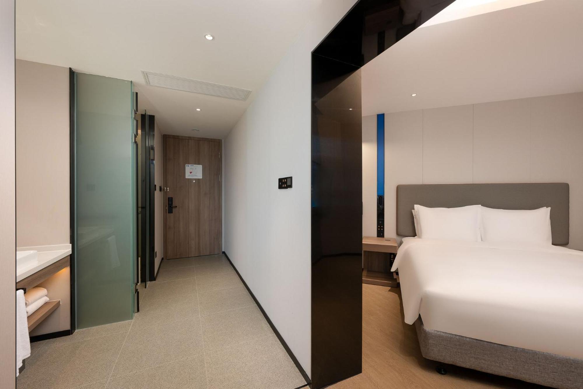 Holiday Inn Express Shanghai Jing'An Temple By Ihg Buitenkant foto