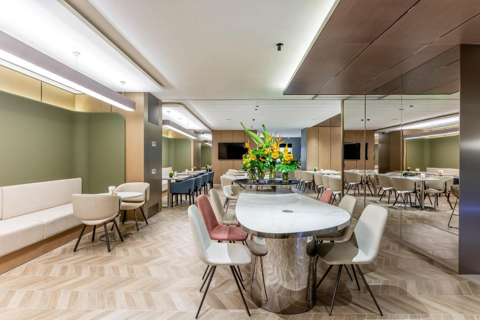 Holiday Inn Express Shanghai Jing'An Temple By Ihg Buitenkant foto